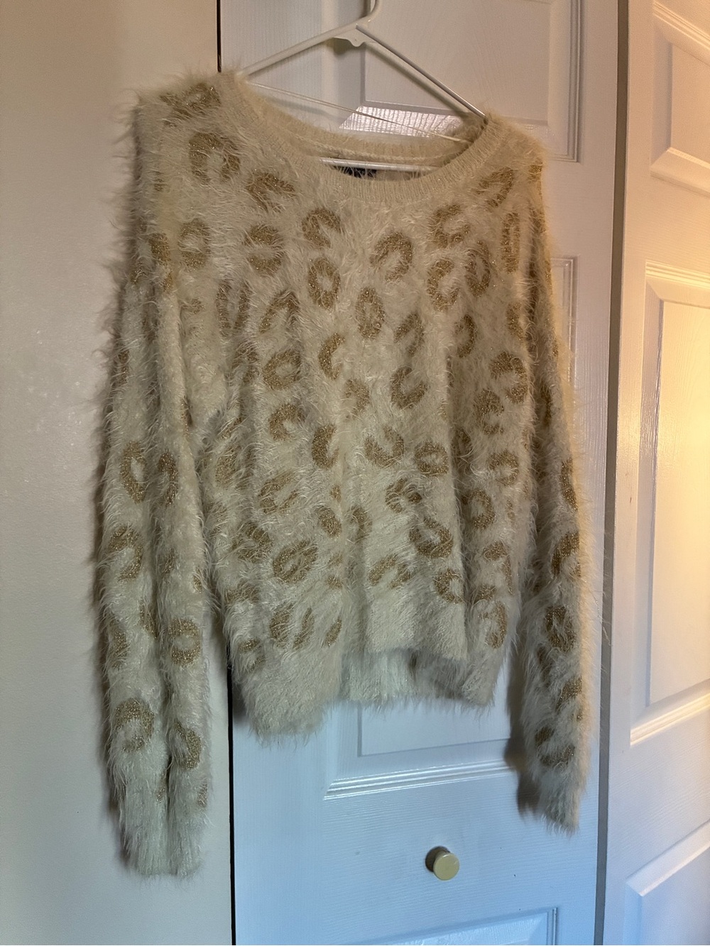 Apt. 9 Cream Fuzzy Sweater with Gold Leopard Spots
